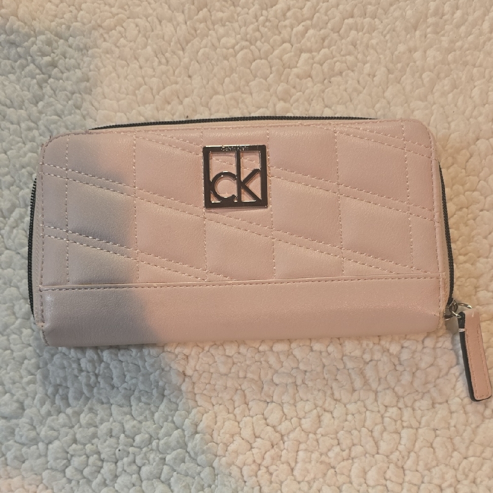 Calvin Klein Blush Quilted Wallet